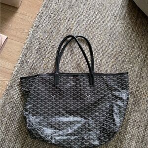 Black Patterned Tote Bag - Classic Everyday Carry